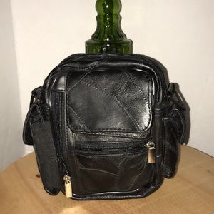 Vintage Black Faux Leather Shoulder Bag w side Cell phone pocket. Shoulder strap